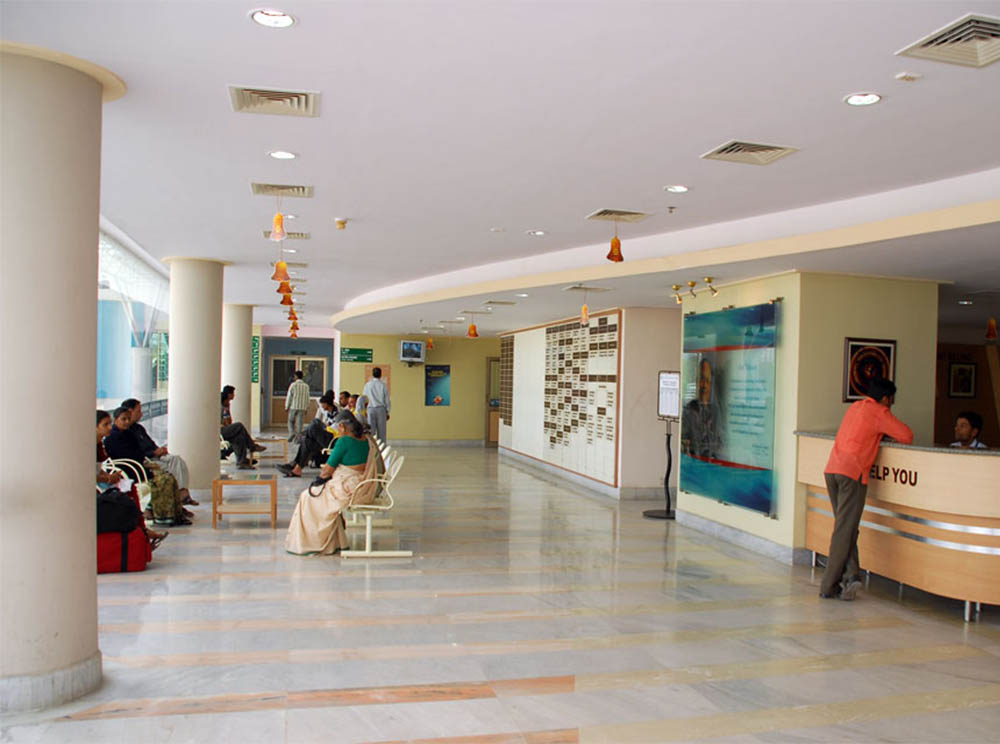 Apollo Specialty Hospital, Omr — Building and Access
