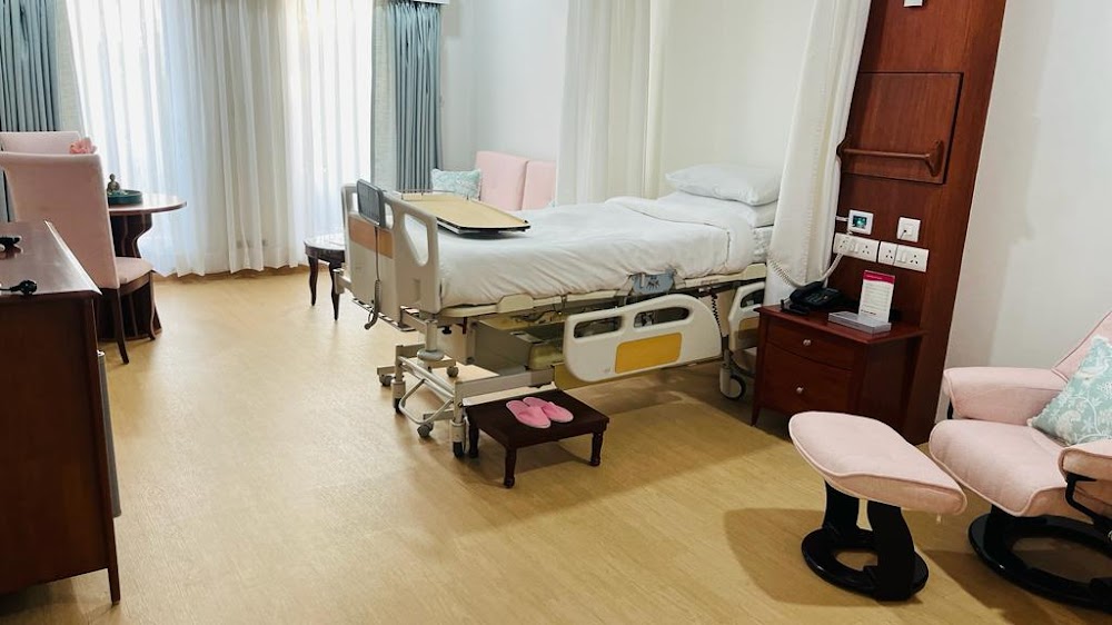 Fortis La Femme, New Delhi — Building and Access