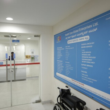HCG Hospitals, Ahmedabad — Building and Access