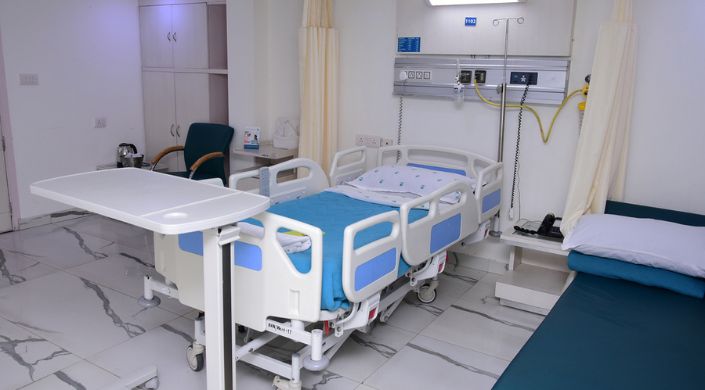 Indraprastha Apollo Hospital, Delhi — Building and Access
