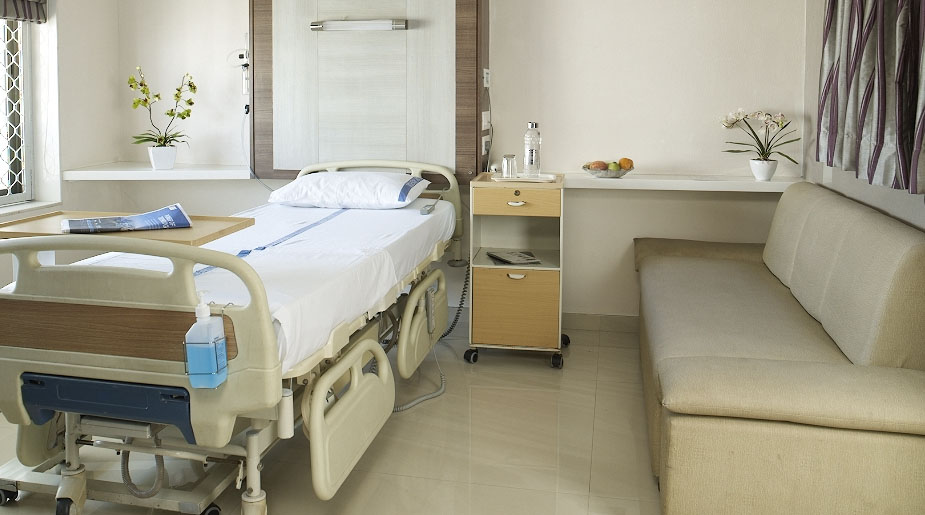 Jaslok Hospital In Mumbai — Building and Access