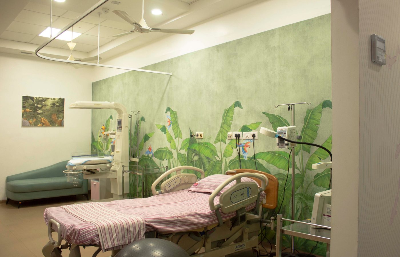 Kauvery Hospital, Chennai — Building and Access