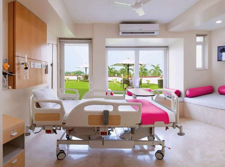 Nanavati Max Super Speciality Hospital, Mumbai — Building and Access