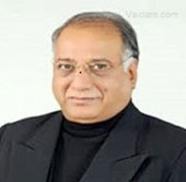 Dr. Rajinder Yadav — Urology Specialist
