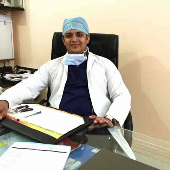 Dr. Vivek D Kulkarni - Obesity & Bariatric Surgeon In Pune